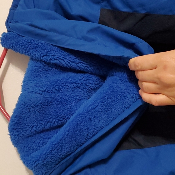 Winter Coat size 10-12 - Picture 9 of 11